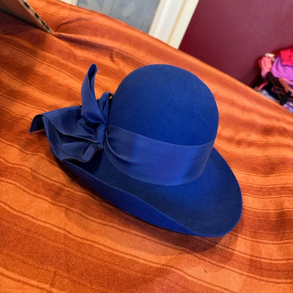 Betmar 100% Wool Cloche Hat Cobalt Blue w/ Grosgrain Bow Made in USA - Picture 2 of 11